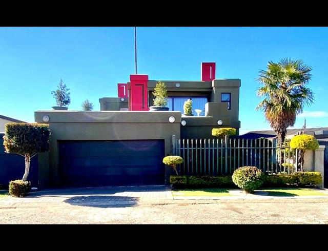 3 BEDROOM PROPERTY TO RENT IN MOLAPO